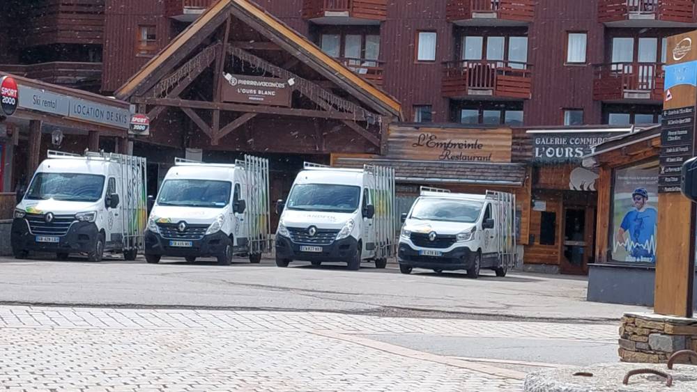 Camions Alpe d'Huez.jpg